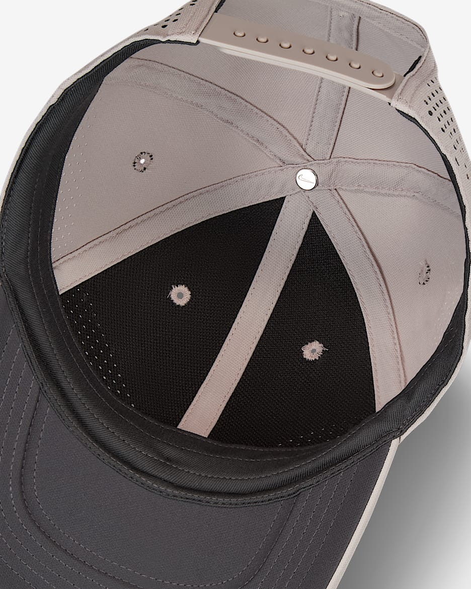 Nike Dri FIT ADV Club Structured Swoosh Cap